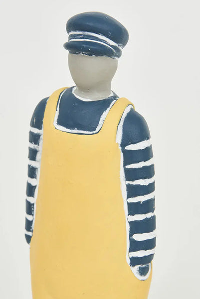 Batela Figura de Cemento Marinero con Peto - Encanto Náutico en tu Decoración