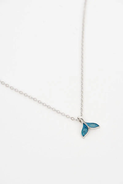 Batela Collar en plata de ley 925 con cola de ballena azul en piedra - Batela