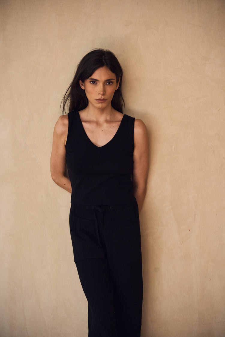 Camille Lisbon Black Knitted Pants Devoluciones gratuitas