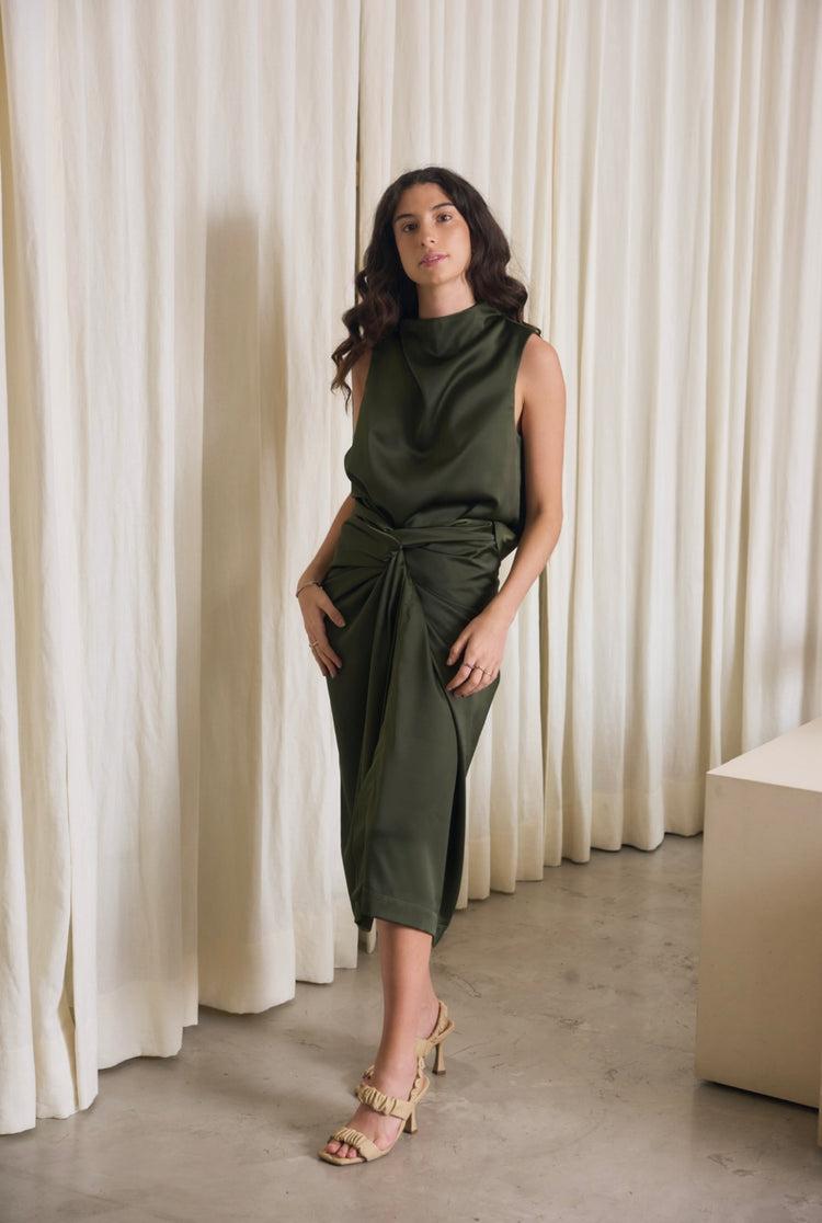 Camille Capri Olive Wrap Skirt Liquidación