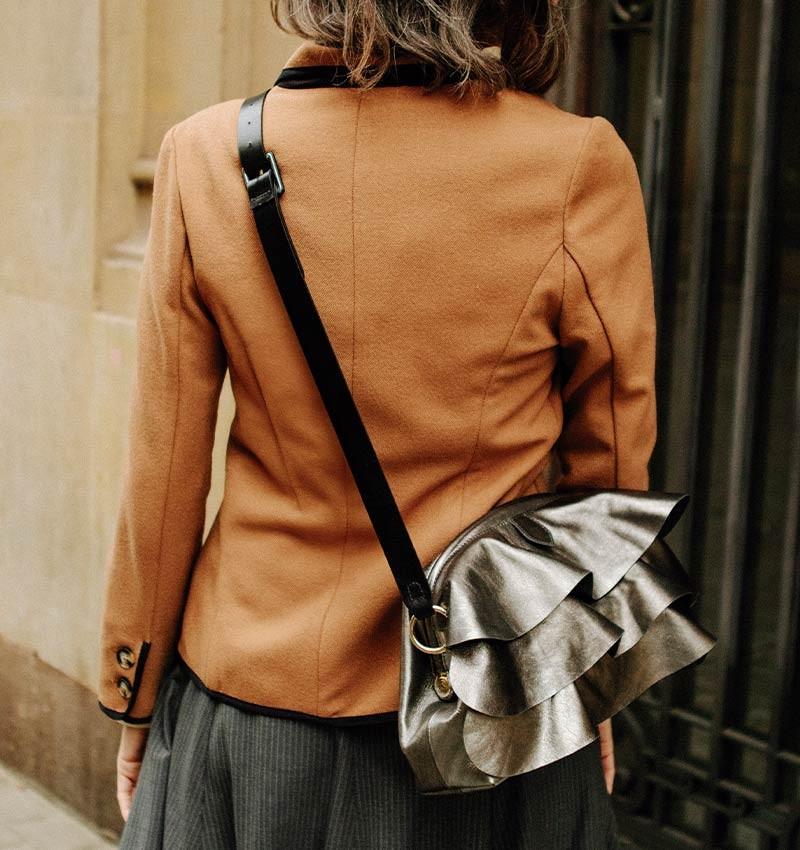 Chie mihara CHAQUETA CADEL MARRON Descuento por venta flash