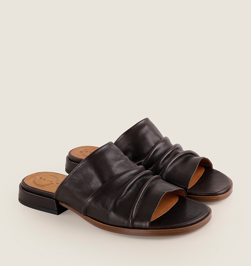 Chie mihara WAMEI BROWN Ofertas especiales