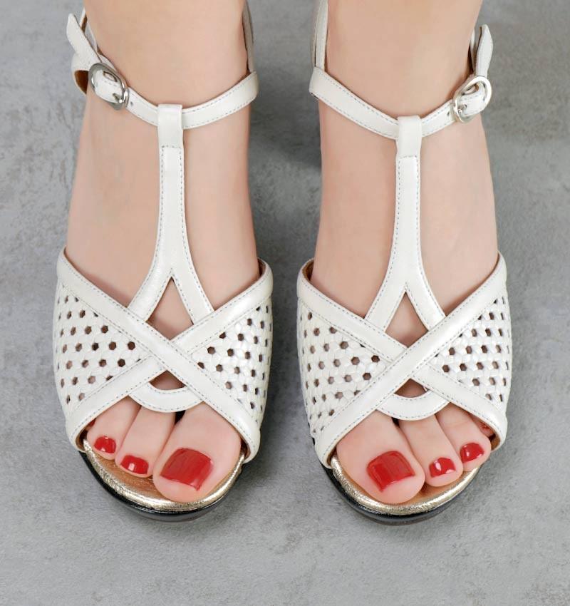 Chie mihara KEGY WHITE Outlet