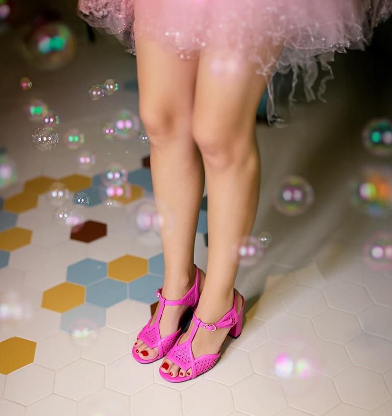 Chie mihara BESSY FUCSIA En oferta