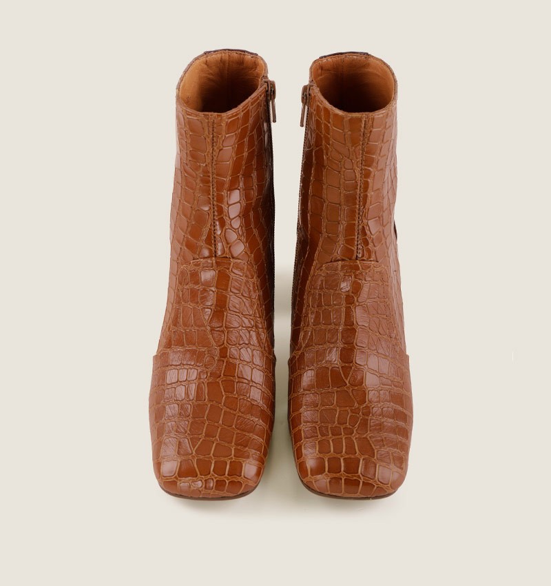 Chie mihara SUIKI BROWN En oferta