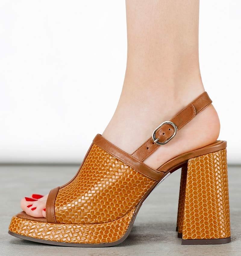 Chie mihara ZIMI BROWN En oferta