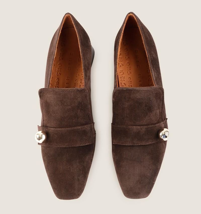 Chie mihara HELLIN BROWN Ahorra y exporta