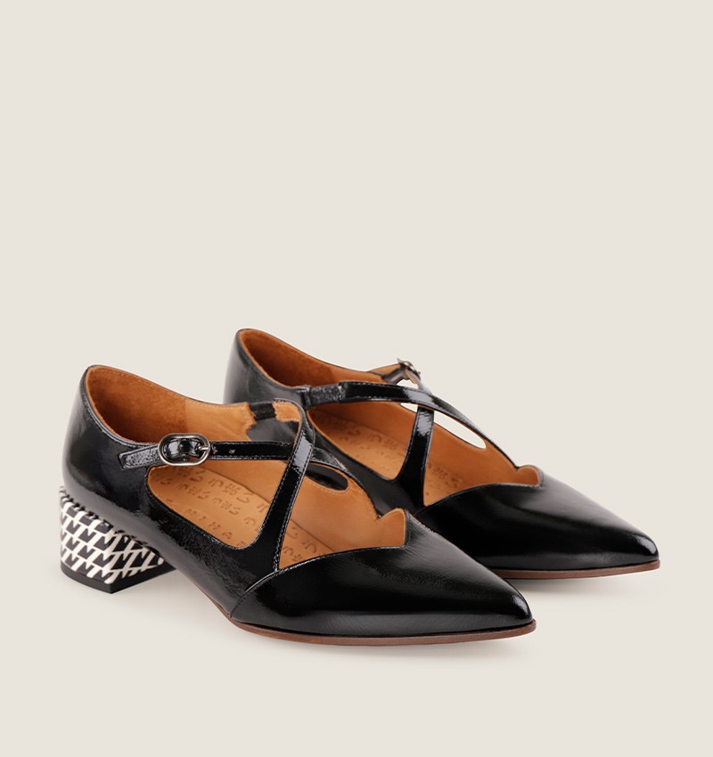 Chie mihara JARENYO BLACK En oferta