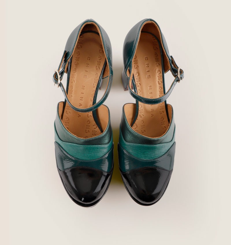 Chie mihara DALIAN GREEN Ahorra y exporta