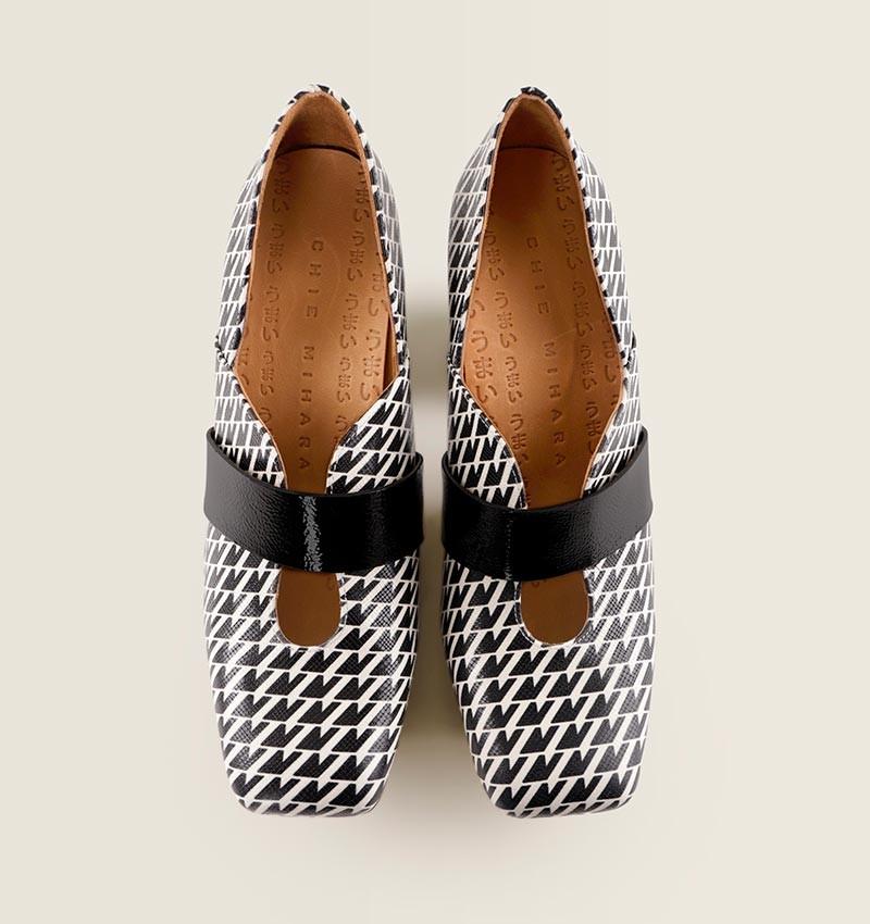Chie mihara ORION BLACK & WHITE Gran oferta