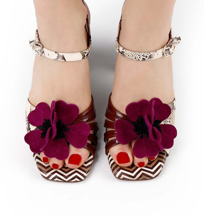 Chie mihara PIRUCA SAND AND RED Envío gratis