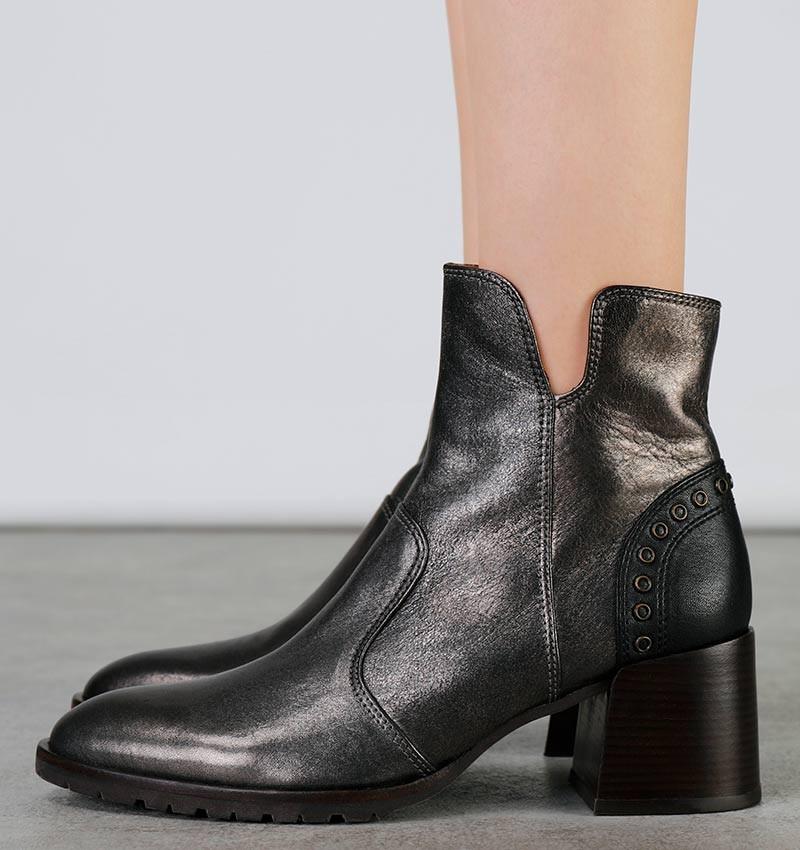 Chie mihara NAILEA GREY En oferta