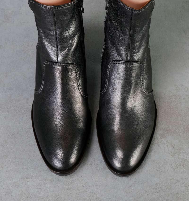 Chie mihara NAILEA GREY En oferta