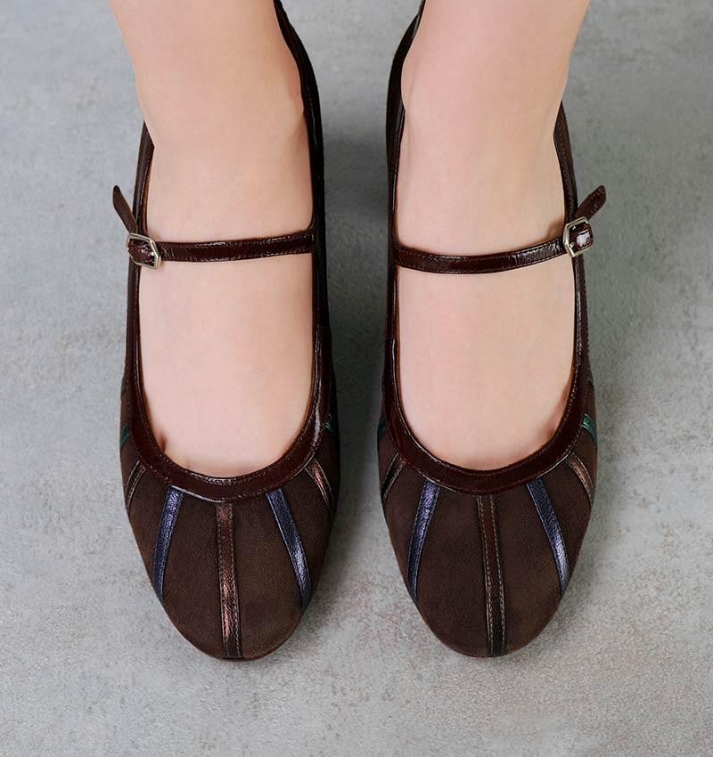Chie mihara AGUTA BROWN Liquidación