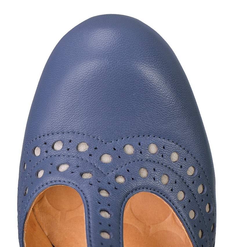 Chie mihara YERURU BLUE Ahorra y exporta