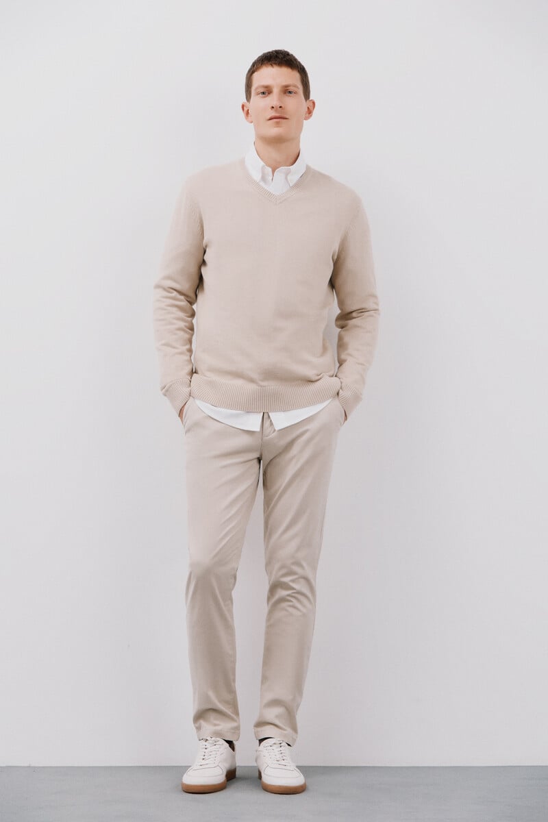 Cortefiel Pantalón chino slim fit 2025