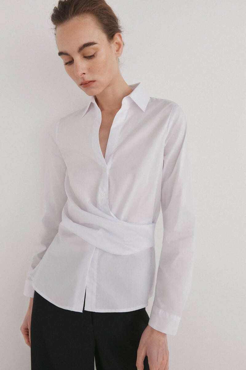 Cortefiel Camisa de cuello solapa con escote pico Precio de fábrica