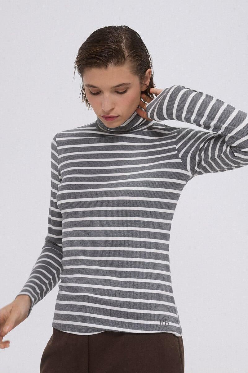 Cortefiel Camiseta rayas cuello vuelto Los más vendidos
