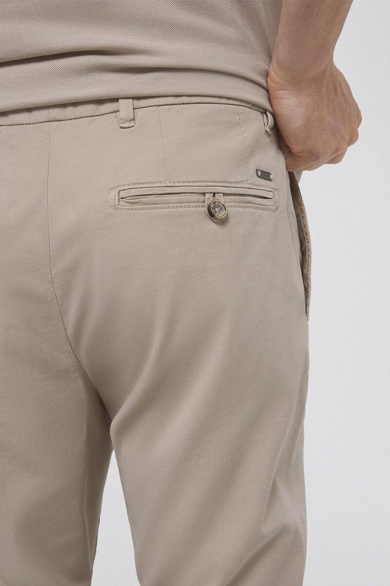 Cortefiel Pantalón chino premium flex slim fit Tienda