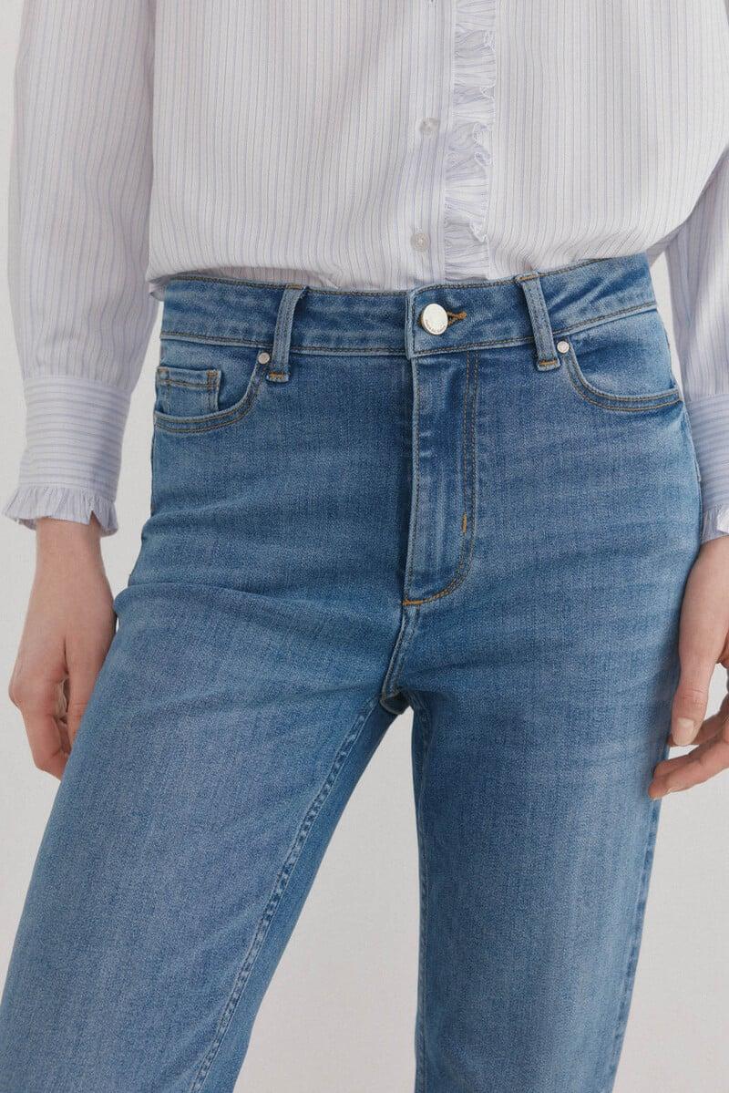 Cortefiel Jeans push up flare Libre de impuestos