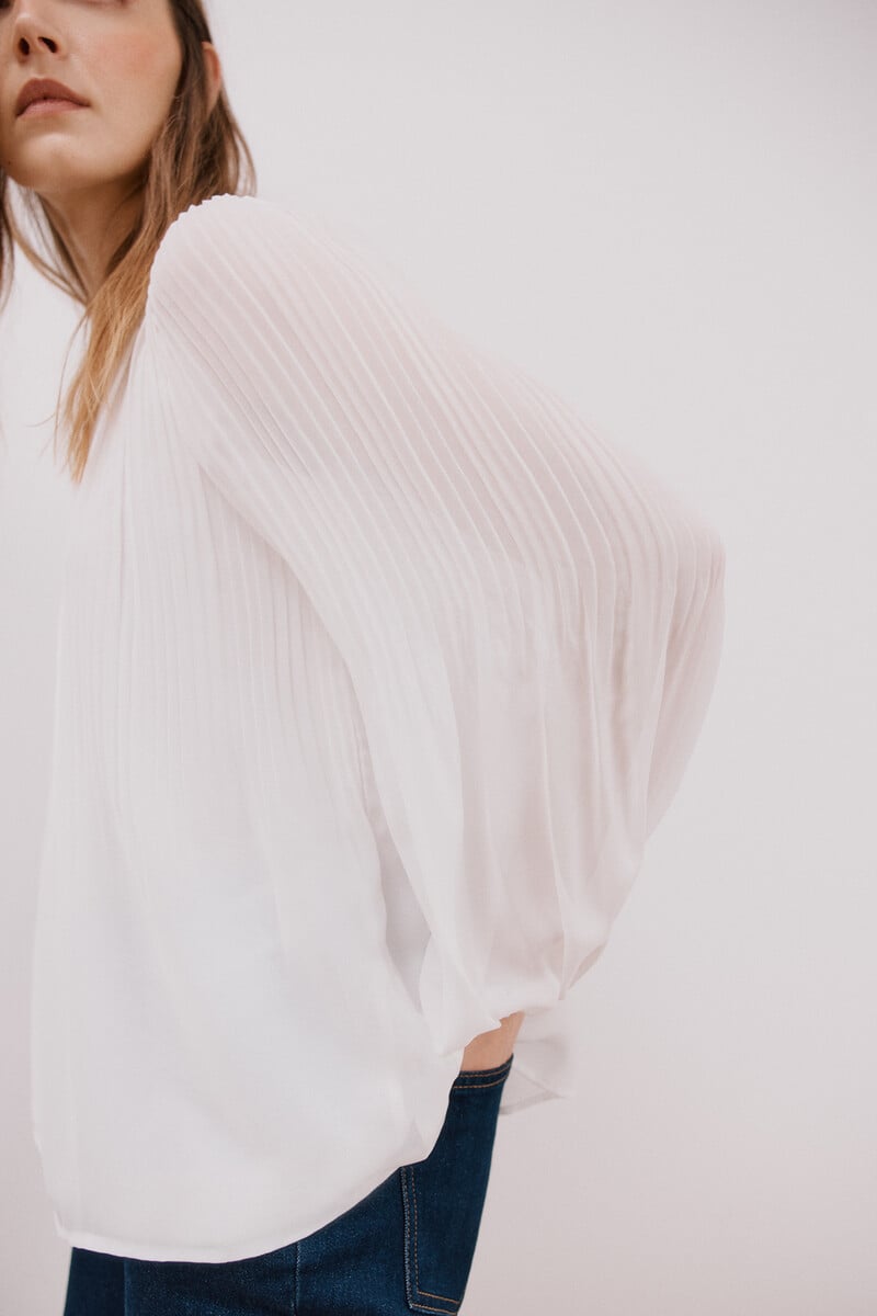 Cortefiel Blusa plisada escote pico COMPRAR AHORA