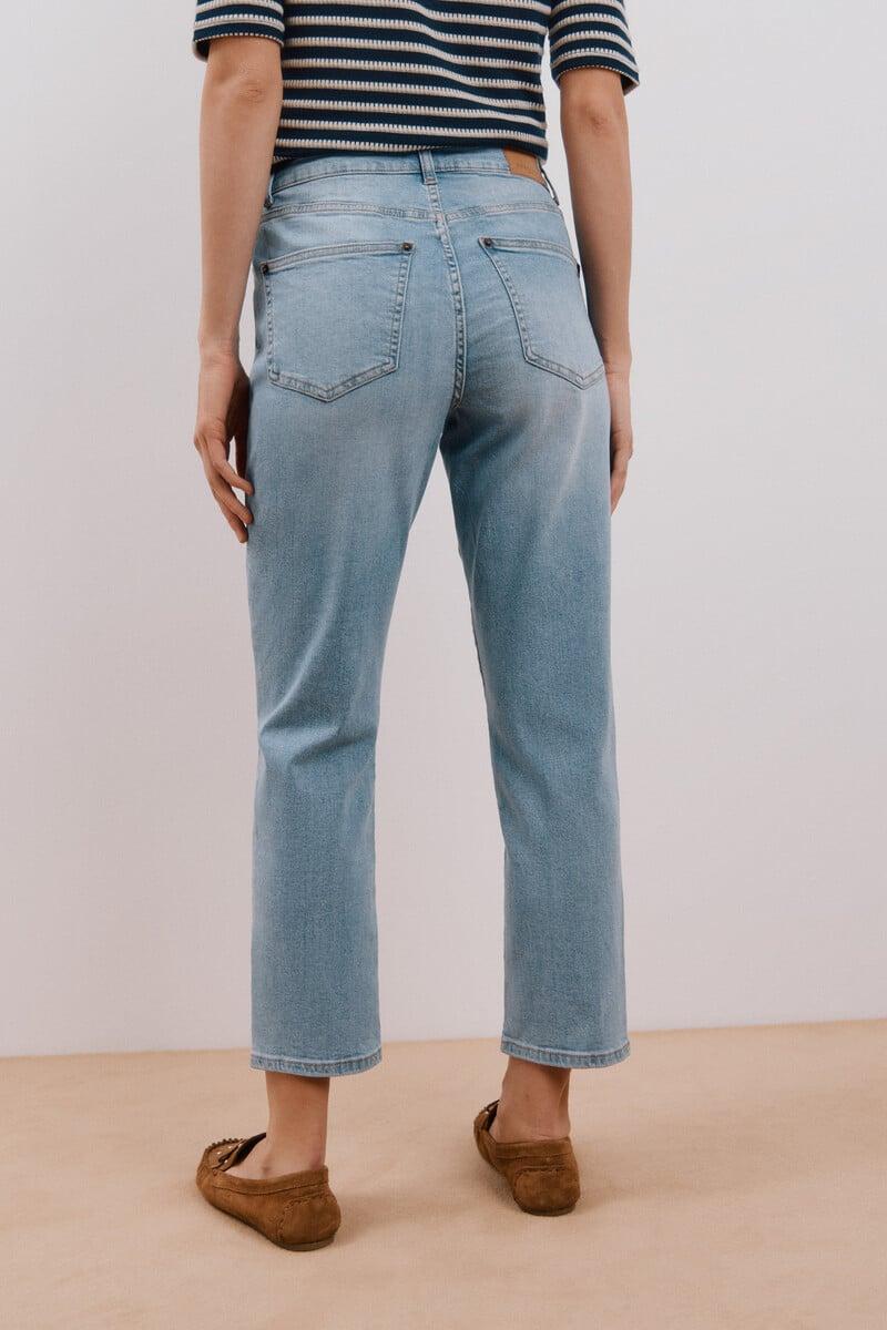 Cortefiel Jeans Mom Última moda