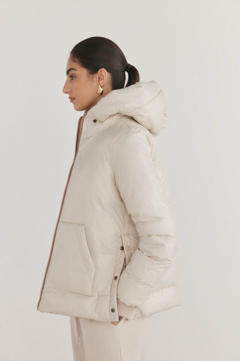Cortefiel Parka reversible capucha 2025