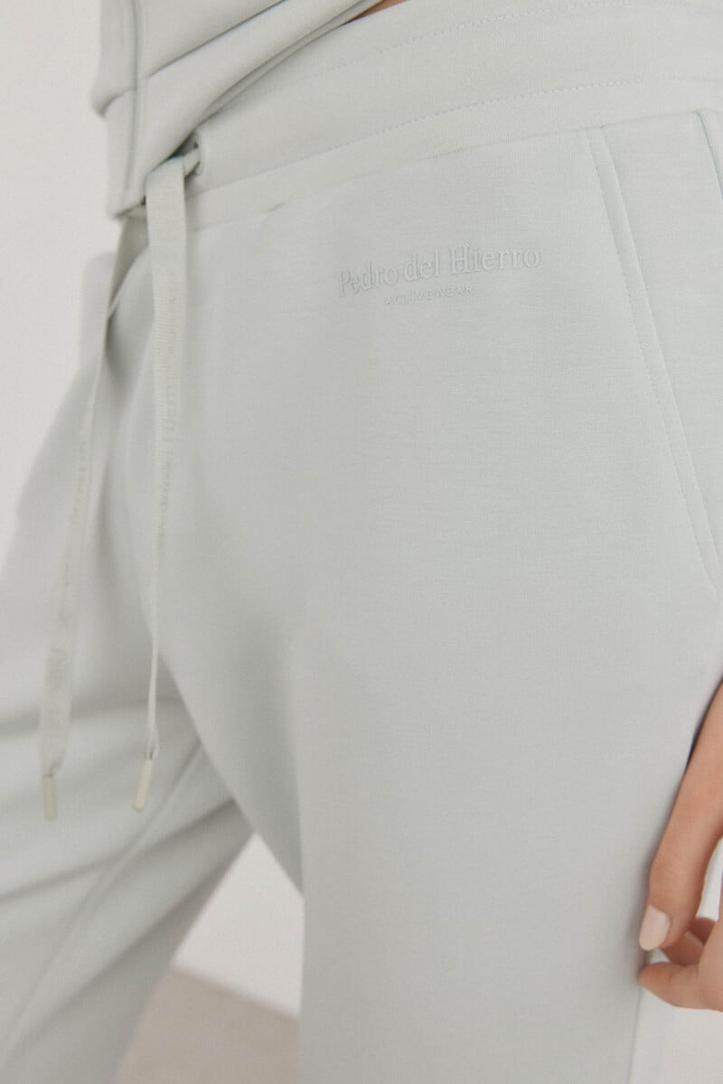 Cortefiel Pantalón soft touch recto Devoluciones gratuitas