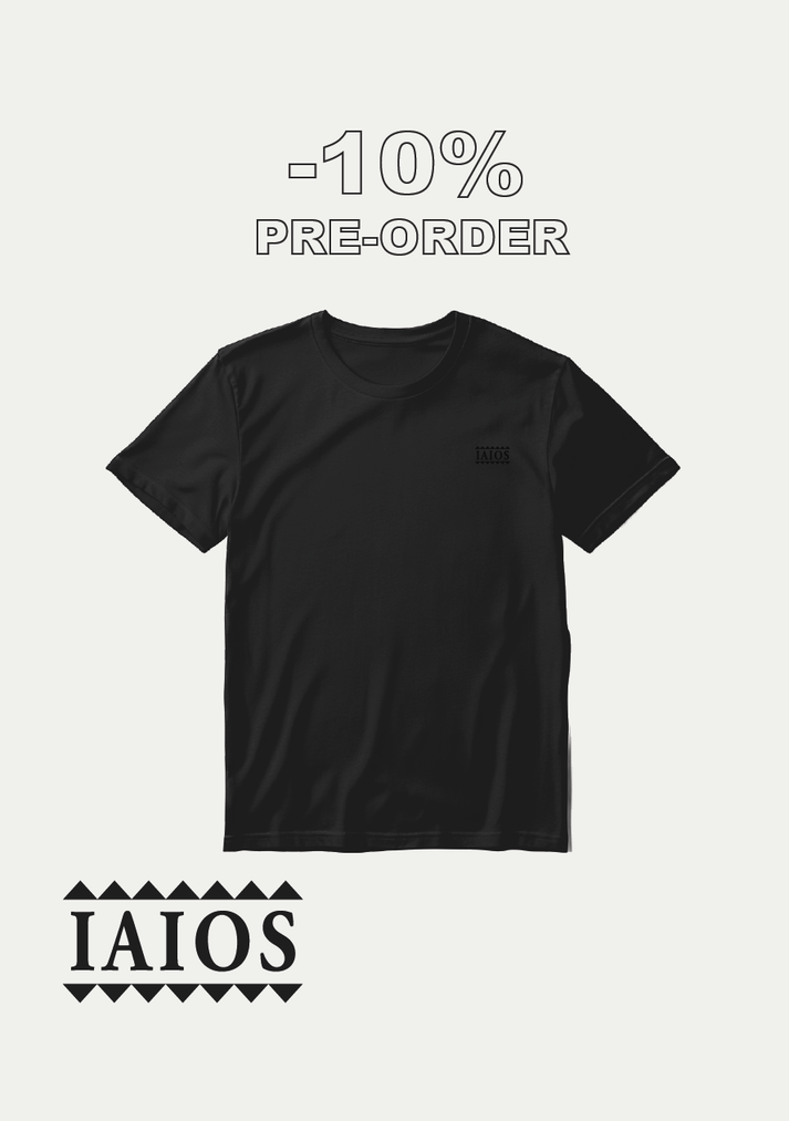 Iaios Camiseta bordado negra Descuento