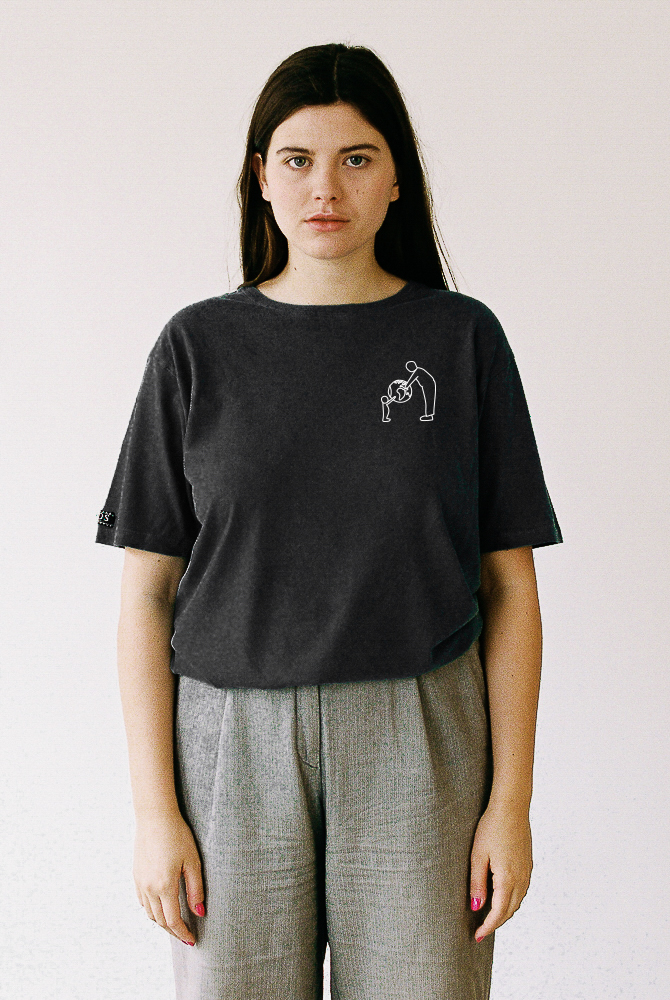 Iaios Camiseta negra - Tierra Promoción trimestral