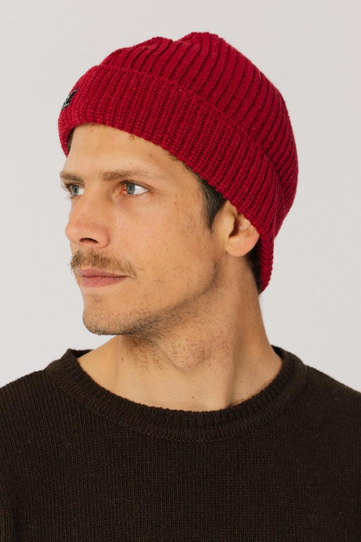 Iaios Gorro rojo Solo queda un día