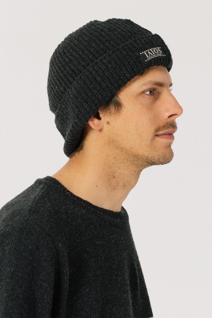 Iaios Gorro negro Grandes descuentos