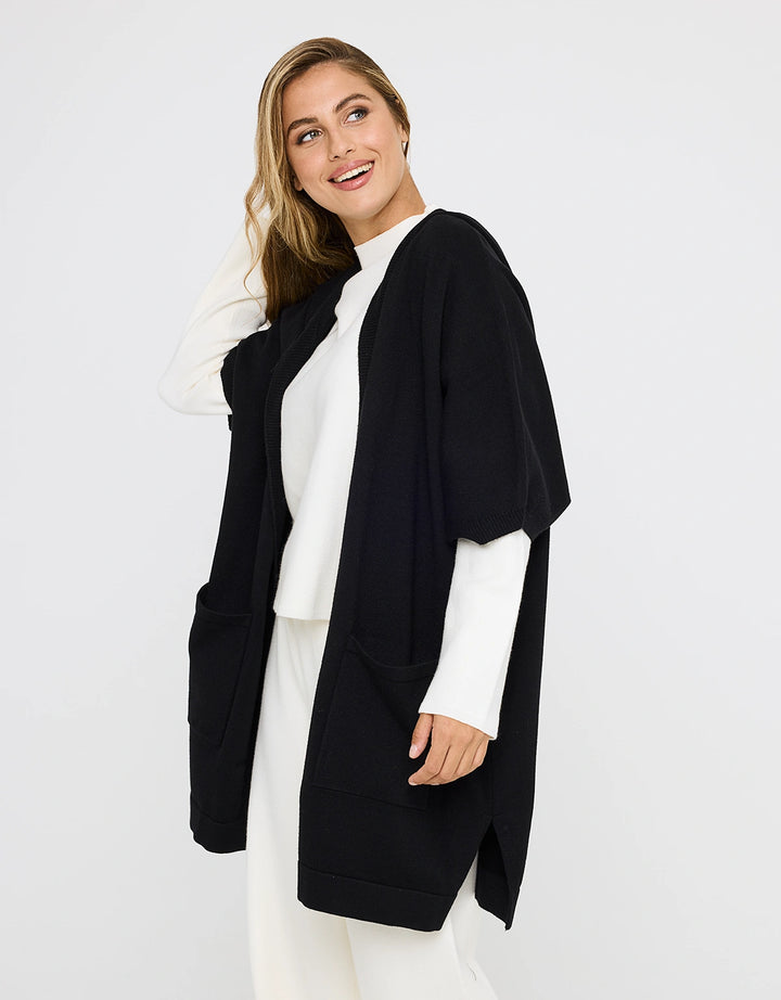 koala bay Poncho Abierto Negro - Alfonti En oferta