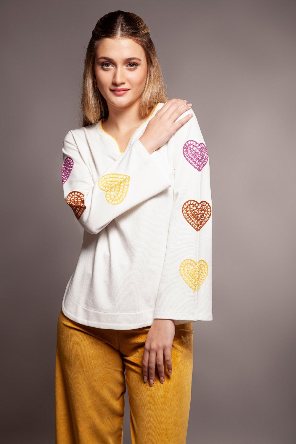 lolitas&l Sudadera blanca corazones bordados multicolor en mangas Lolitas&L COMPRAR AHORA