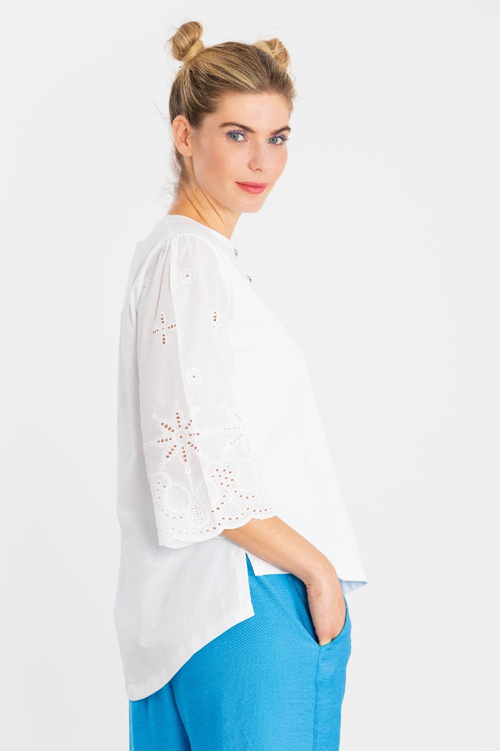 lolitas&l Camiseta blanca manga bordada con botones en el escote LolitasyL Limitado a 3 días