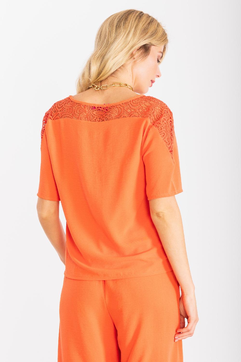 lolitas&l Camiseta coral corazon bordado con grogre contraste negro LolitasyL En oferta