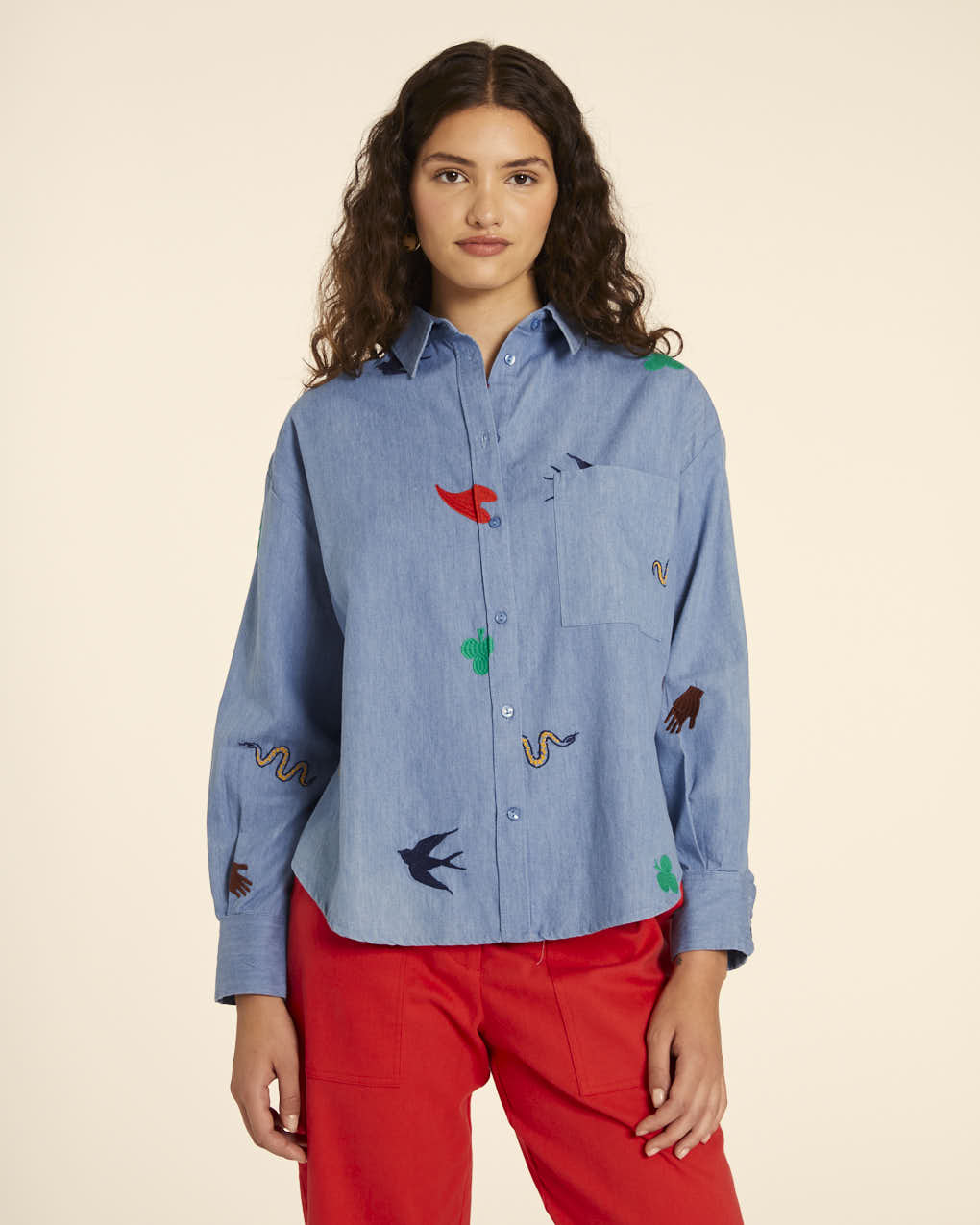 pepaloves CAMISA DENIM CON BORDADO Ofertas de temporada