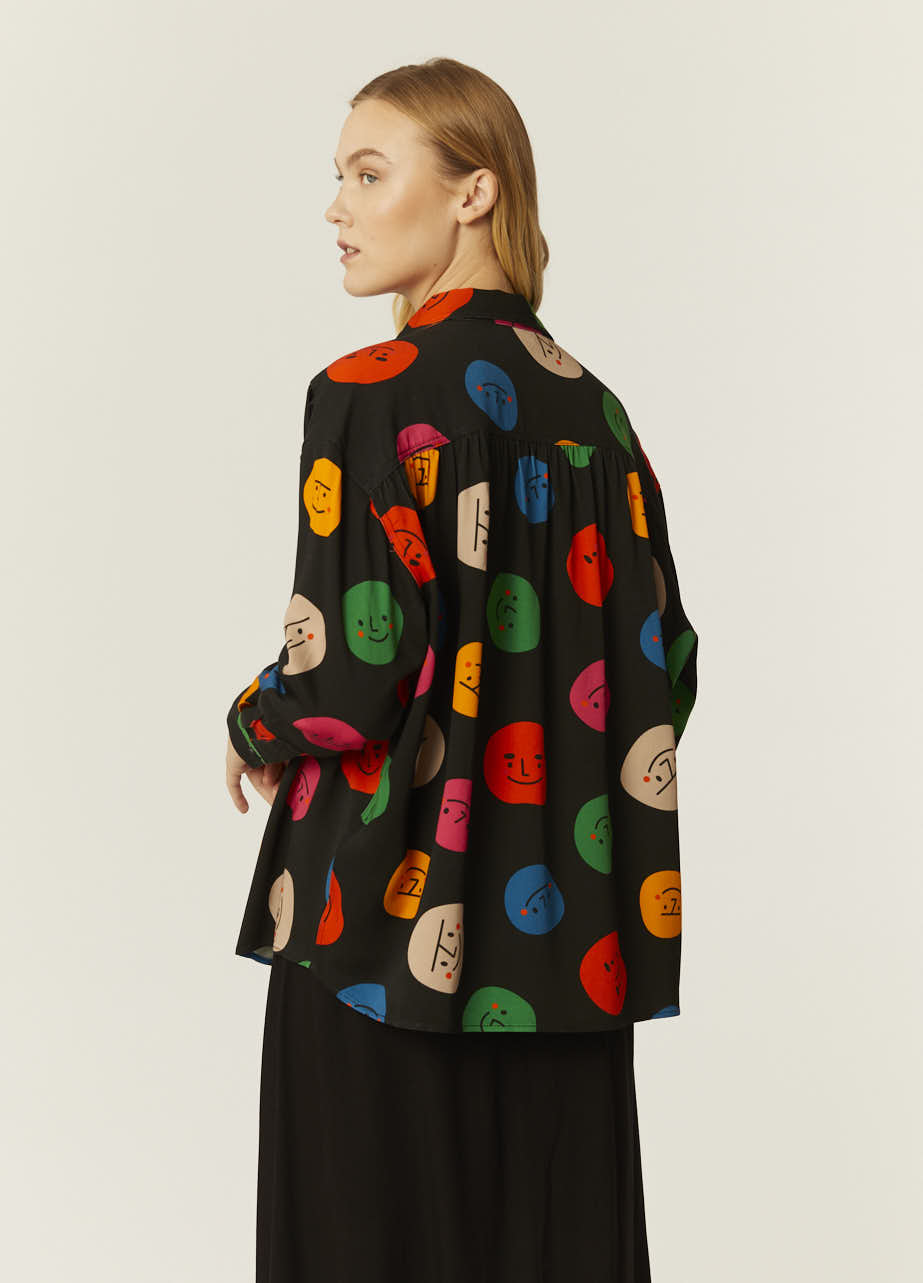 pepaloves CAMISA OVERSIZE FACES Última moda