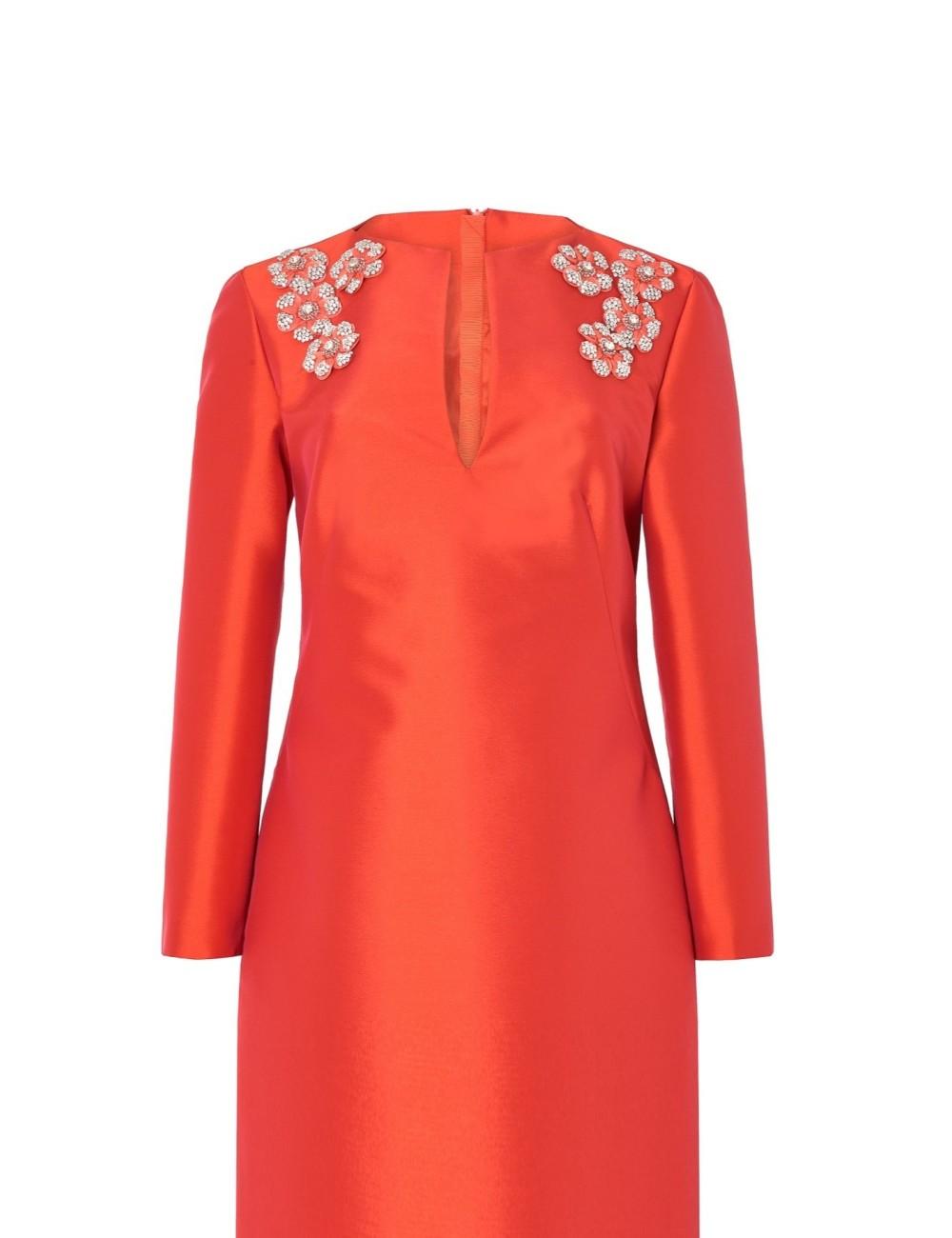 pertegaz Túnica de raso con flores bordadas rojo En oferta