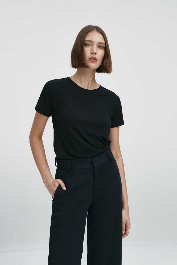 sepiia Camiseta mujer básica negra En oferta
