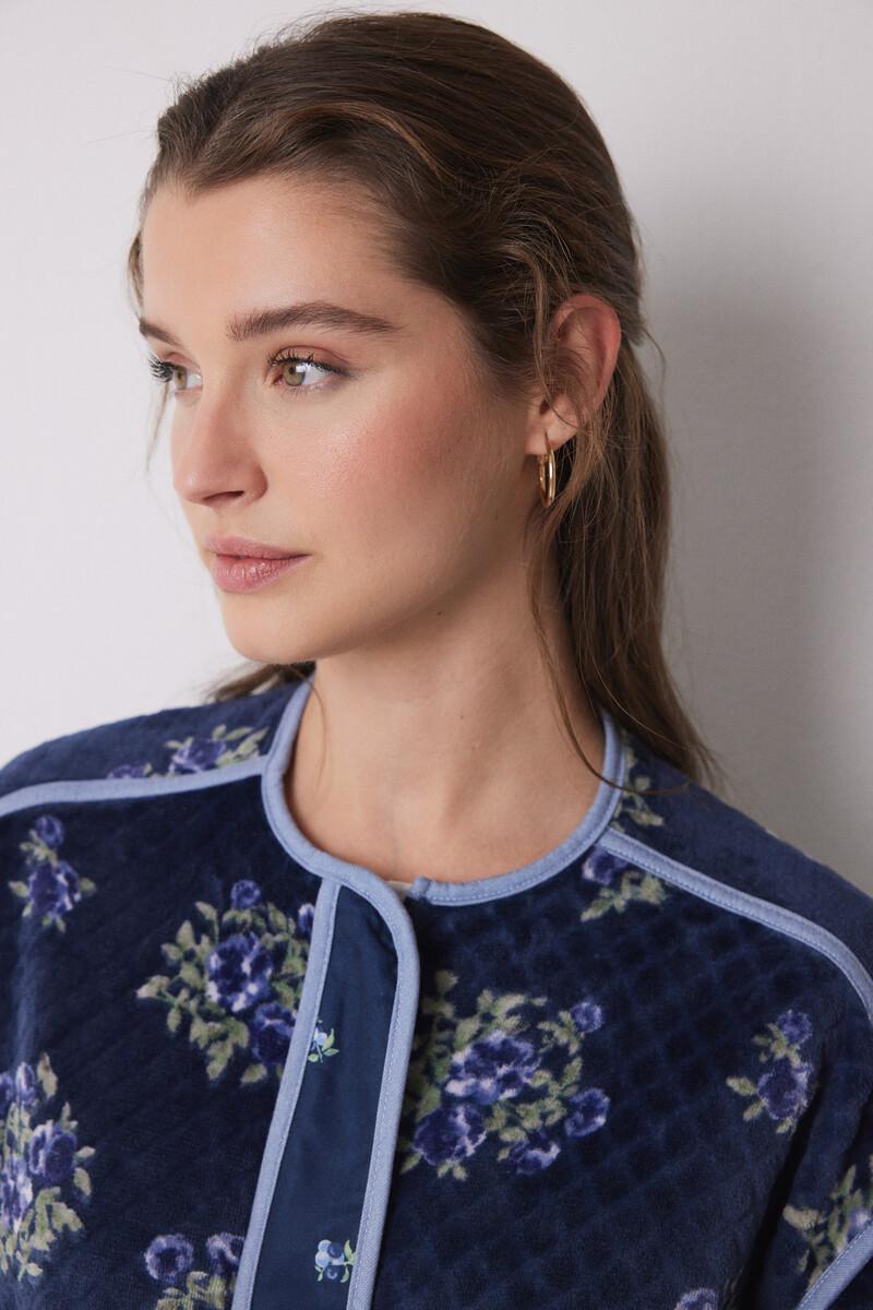women'secret Bata corta tejido polar suave flores Últimos 2 días