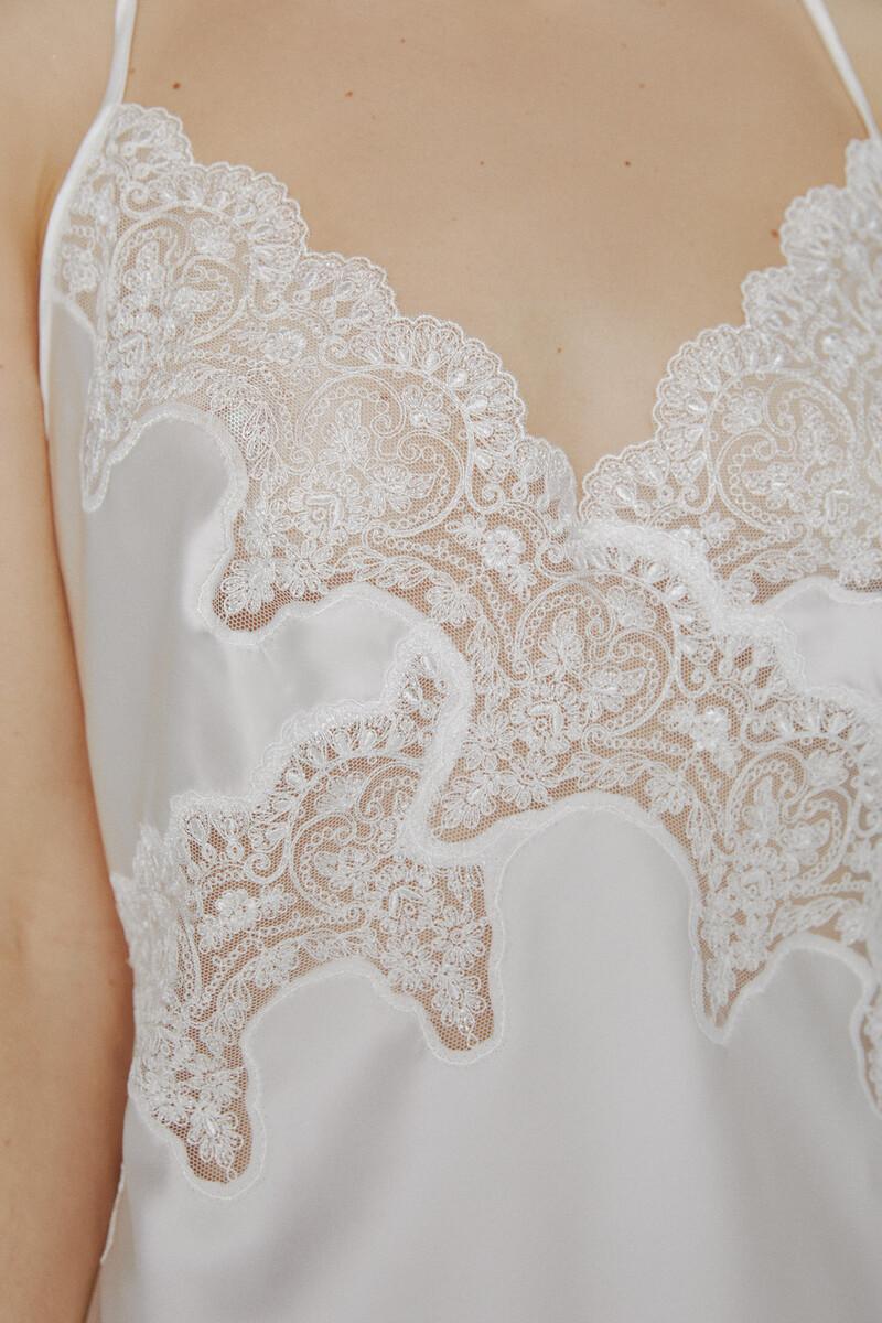 women'secret Camisón Ivette Bridal de raso con bordados en blanco Ahorra y exporta