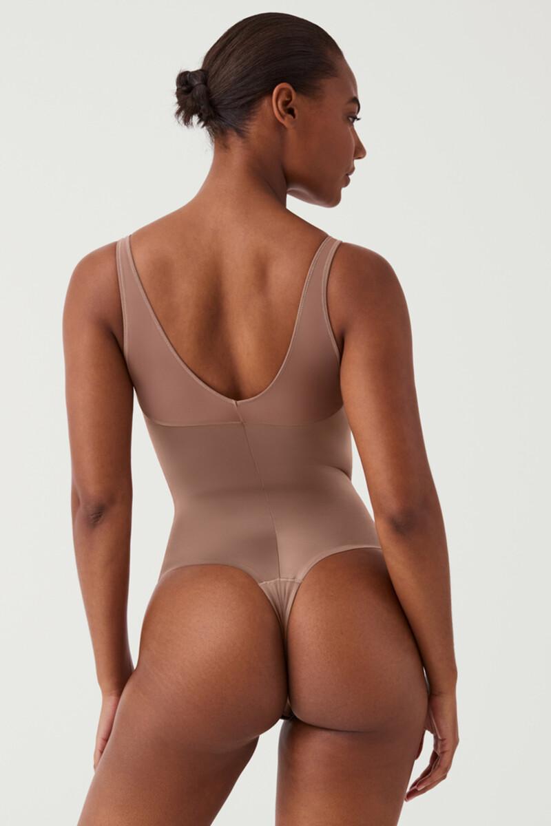 women'secret Body tanga de compresión tul y satén Shaping satin Último día