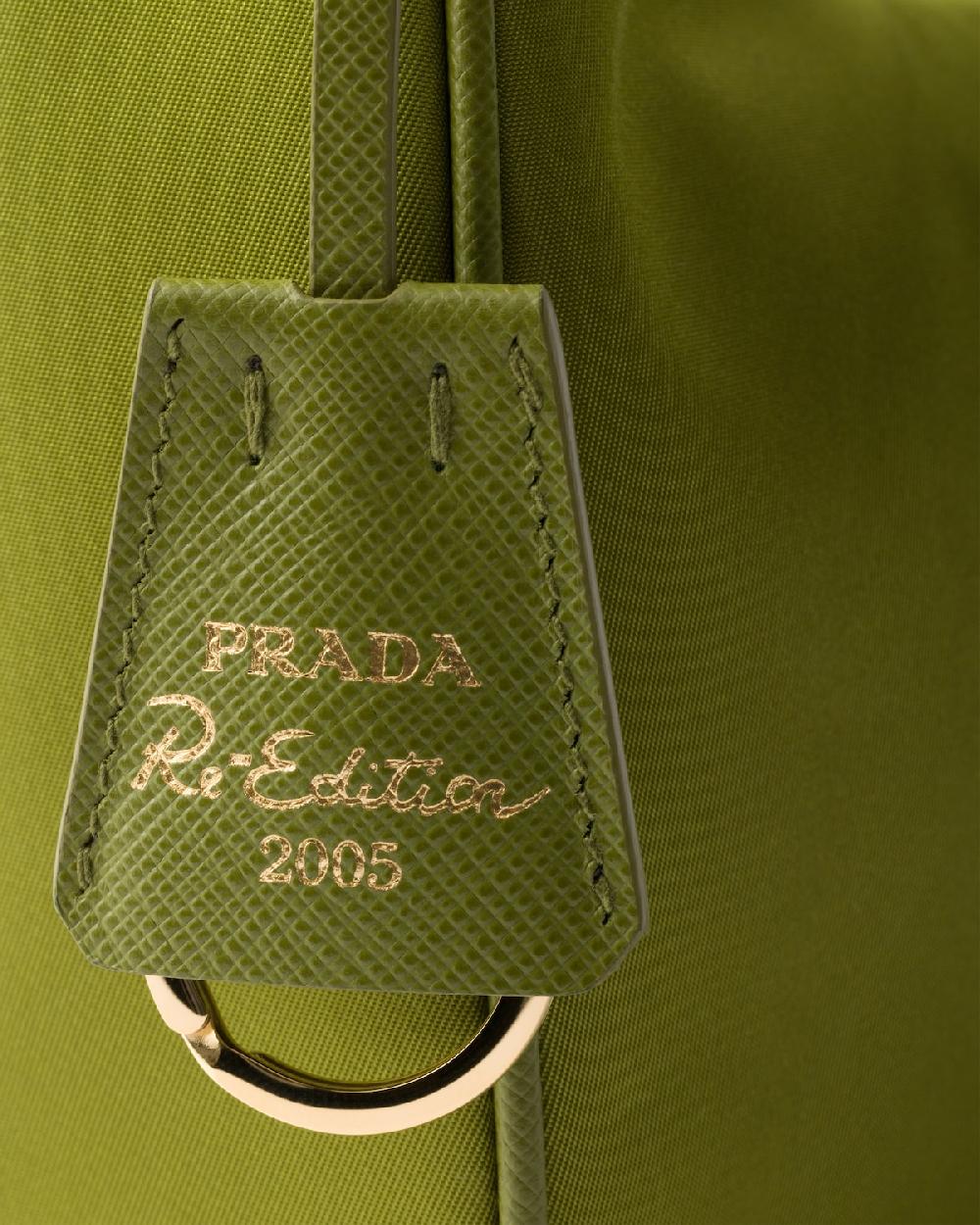 Prada Minibolso Prada Re-Edition 2005 de Re-Nylon Envío internacional gratuito