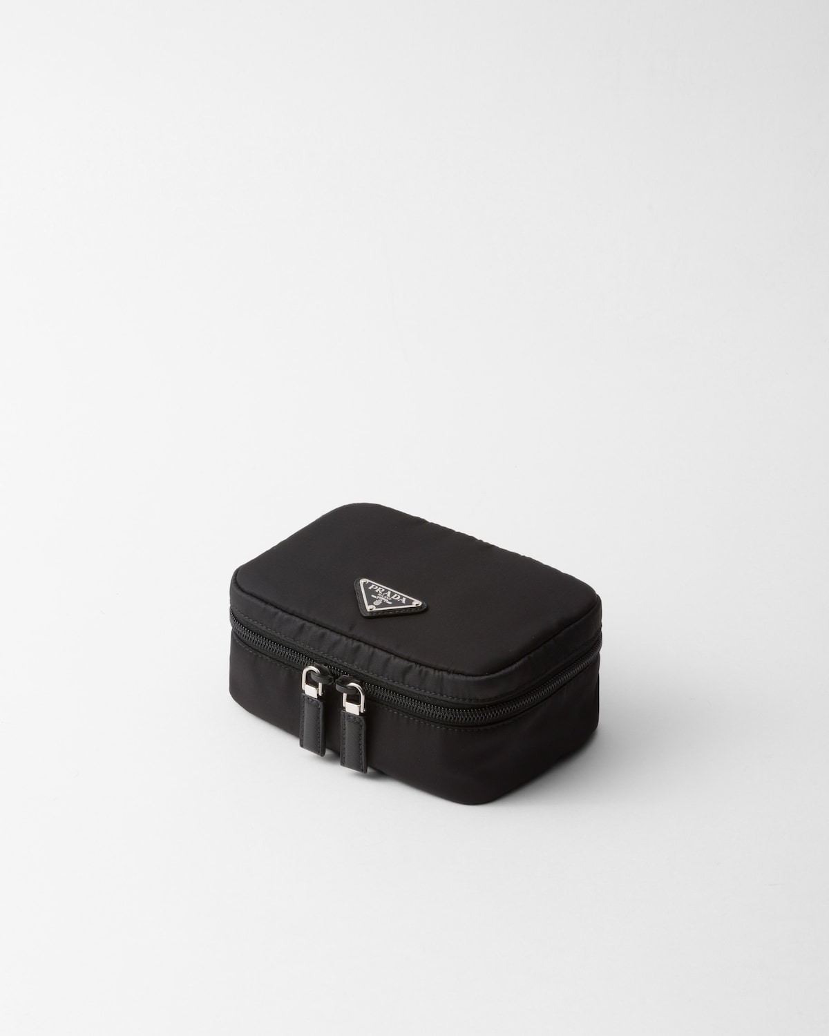 Prada Pouch pequeño de Re-Nylon con cremallera Rebajas de fábrica