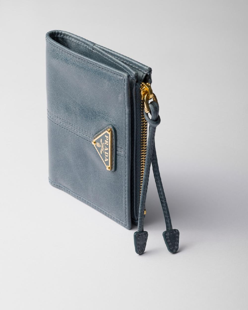 Prada Cartera pequeña de piel Descuento por venta flash