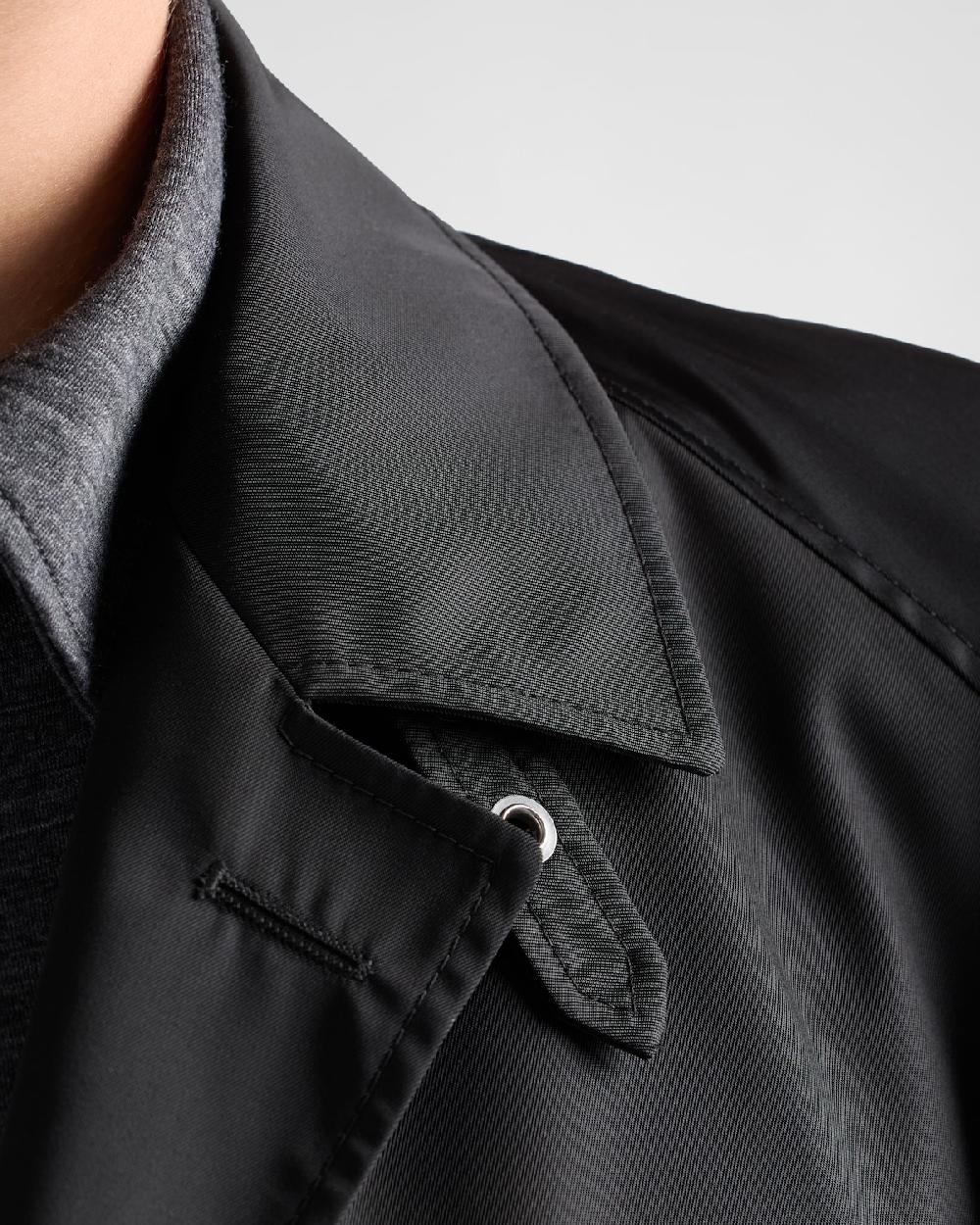 Prada Abrigo de Re-Nylon En línea