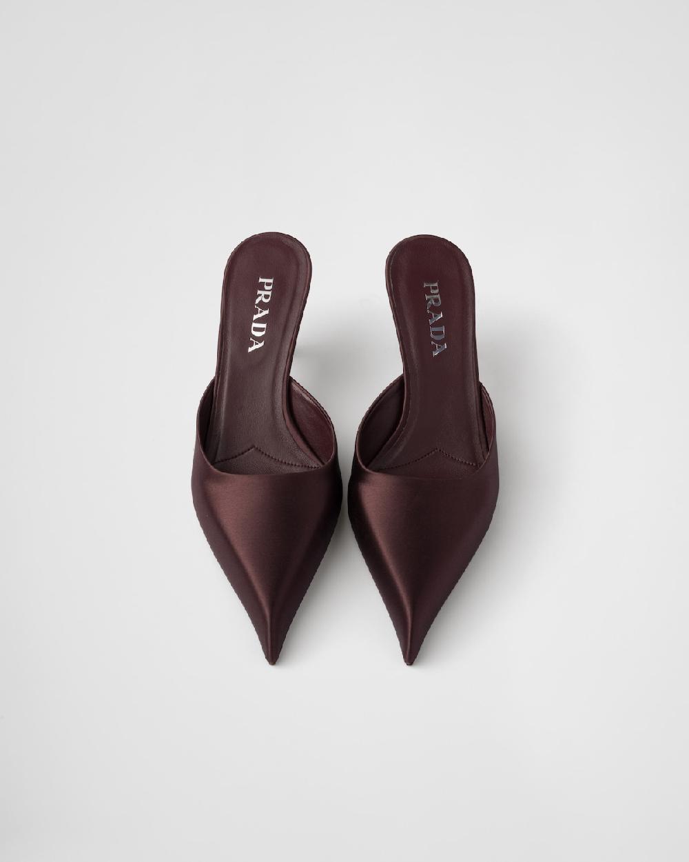 Prada Mules de satén Grandes ahorros