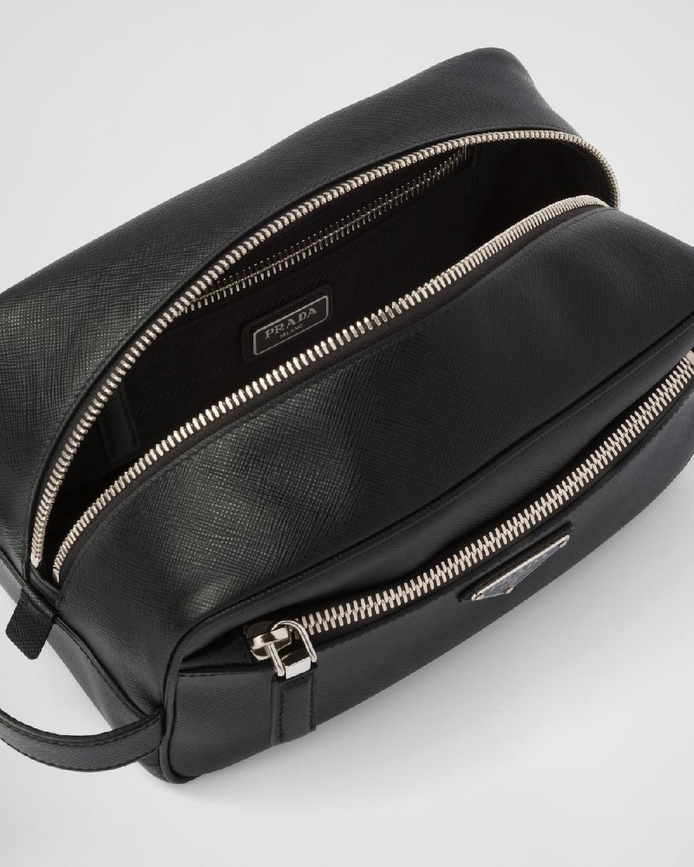 Prada Pouch de viaje en piel Saffiano Rebajas top