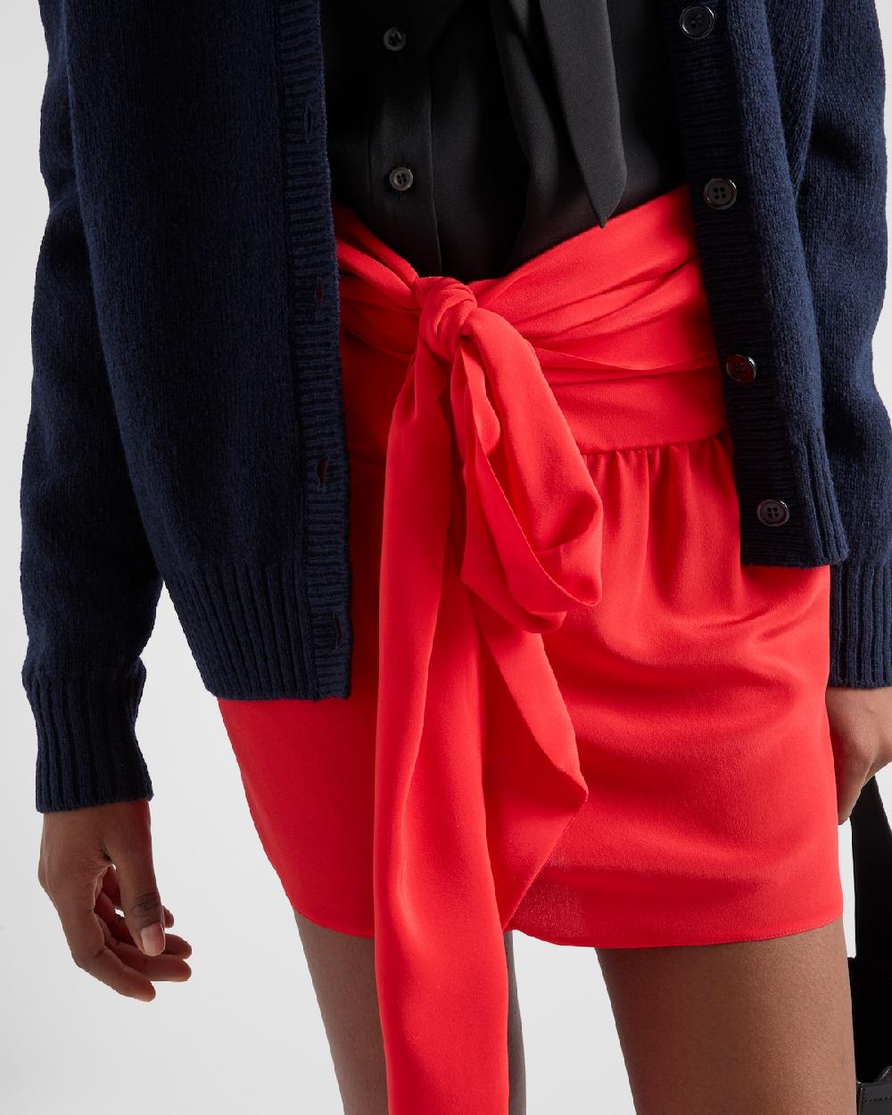 Prada Minifalda de crepé de China Último día